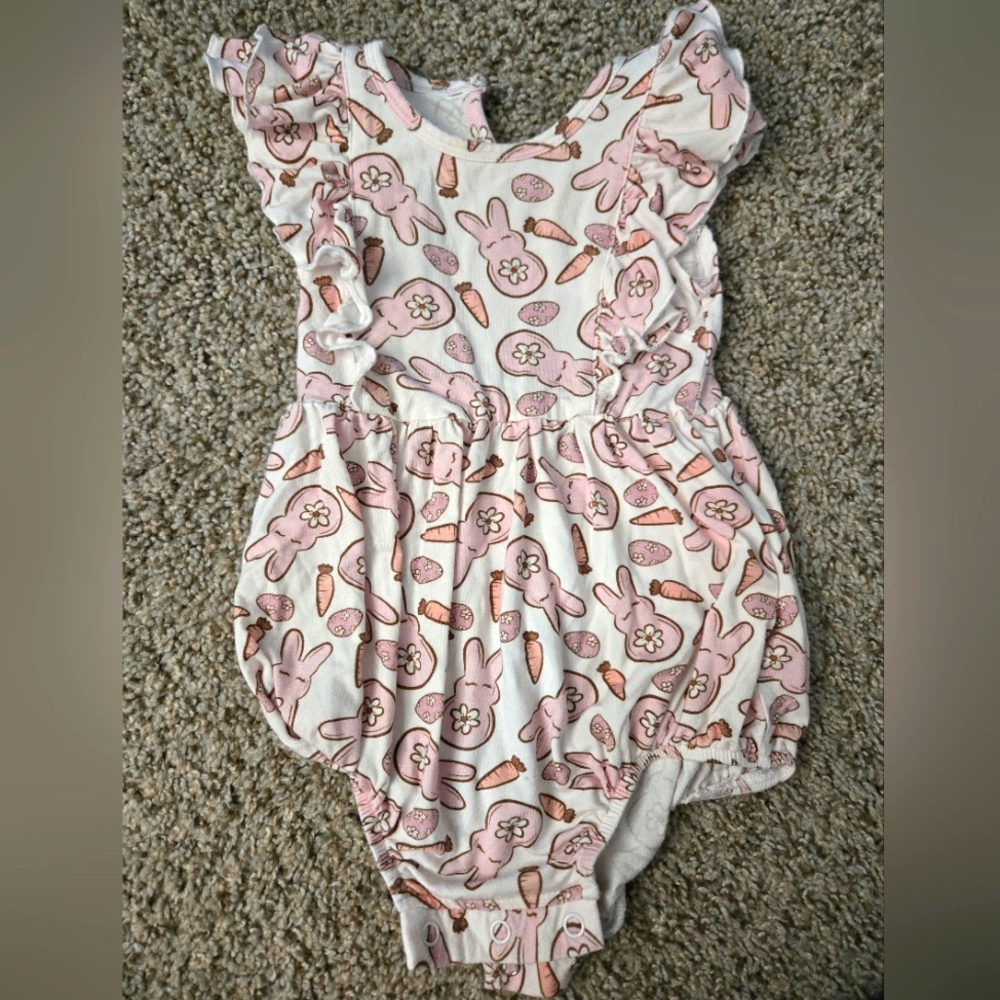 Caden Lane Baby Girl 6-12 Months Bunny Bubble Romper
